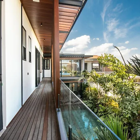 Elegant 5Br Villa Retreat Steps From Canggu Beach